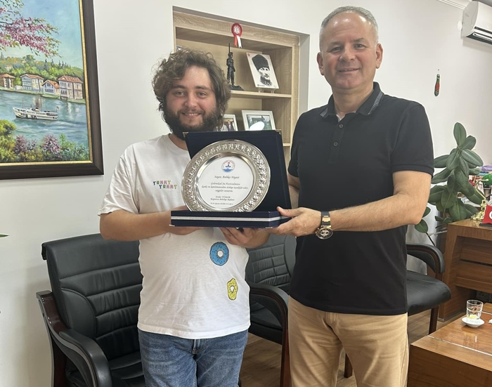 Sponsor Esnafa Kaynarca Geleneksel Su Festivali Plaketi Verildi