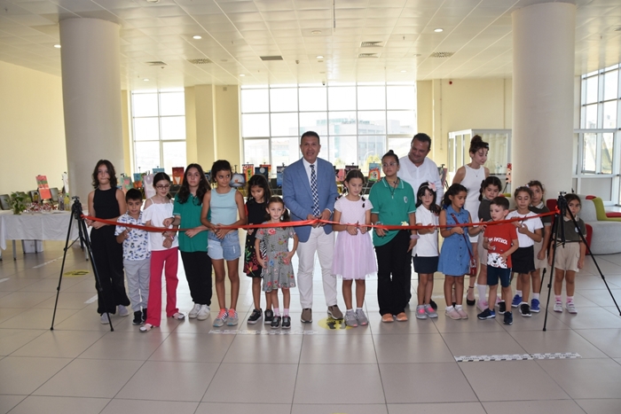 Miniklerin Sergisi Sanatseverler İçin Keyifli Bir Gezi Fırsatı Sundu