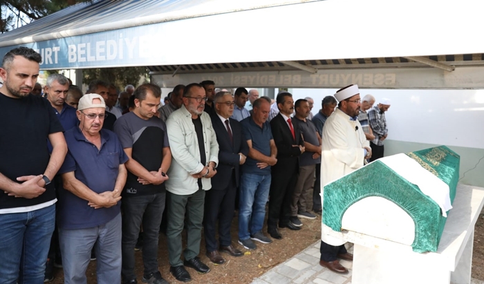 Vali Ekici Şehit Babasının Cenaze Törenine Katıldı