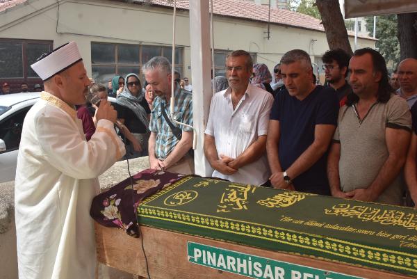 Bodrum'da hayatını kaybeden avukat, memleketi Kırklareli'de toprağa verildi