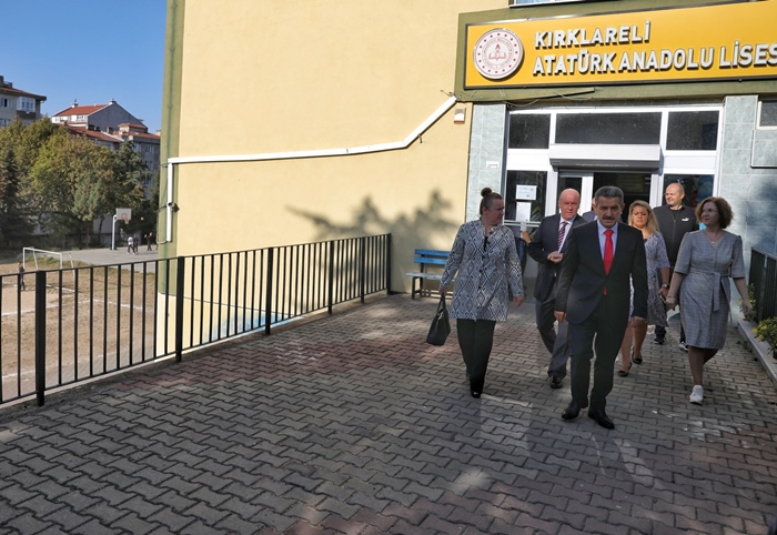 Vali Ekici'den Kırklareli Anadolu Lisesi'ne Ziyaret