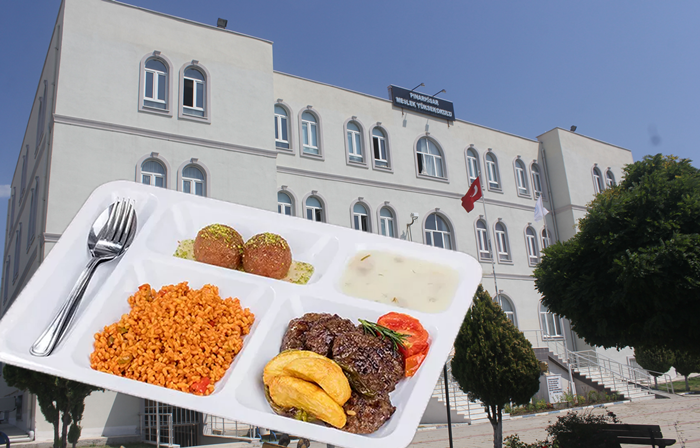 3 Öğrenciye Günlük Bir Öğün Yemek Yardımı