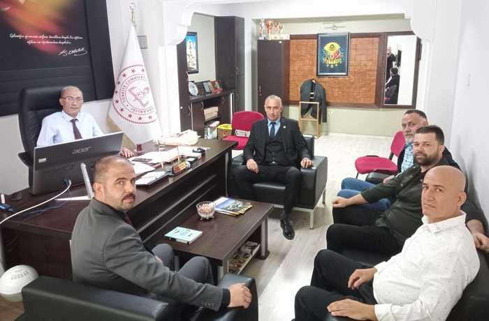 MHP'den Vize İlçe Milli Eğitime Ziyaret
