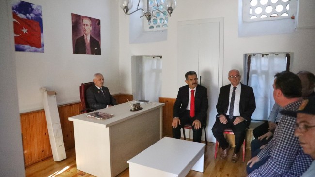 Vali Ekci'den Lüleburgaz'da Dernek Ziyareti