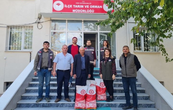 Vizeli Çiftçiye Yüzde 75 Hibeli Kanola Tohumu Dağıtıldı