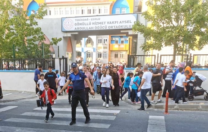 Zabıtadan Okul Çevrelerinde Denetim