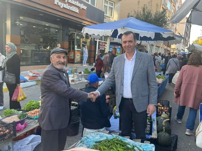 Başkan Özalp Esnafın ve Vatandaşın Yanında