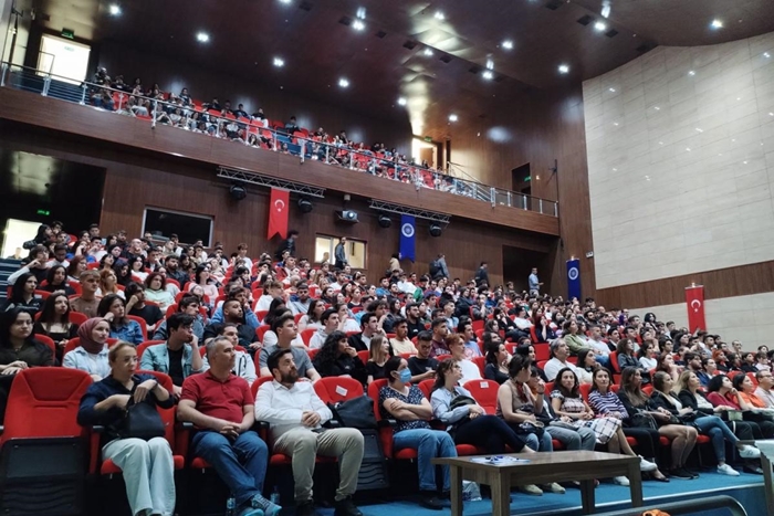 Öğrencilere Oryantasyon Eğitimleri Verildi