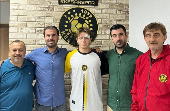 Esenlik Kariyerine Keşanspor'da Devam Edecek