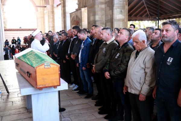 Kazada ölen üniversiteli Batuhan, son yolculuğuna uğurlandı