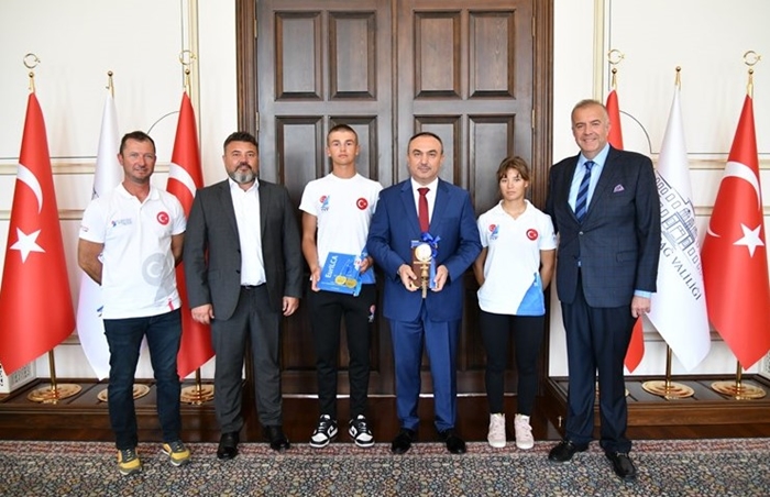 Tekirdağ Yelken Spor Kulübünden Vali Recep Soytürk'e Ziyaret