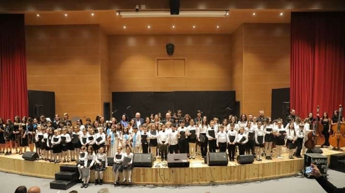 100. Yılda 100 Çocuktan Muhteşem Müzik Şöleni