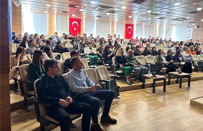 Yeni Öğrencileri İçin Oryantasyon Programı Düzenledi
