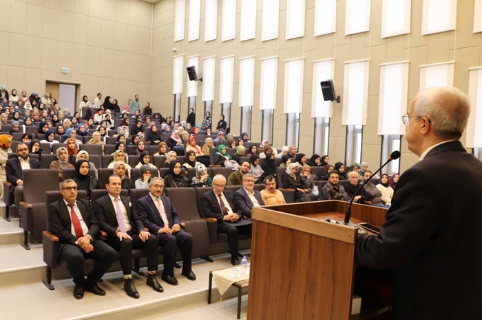 KLÜ İlahiyat Fakültesi 2023 Açılış Dersi Yapıldı