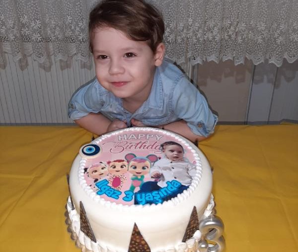 Evde fenalaşan 3 yaşındaki Ilgaz, kaldırıldığı hastanede hayatını kaybetti