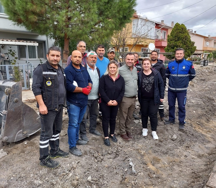 Başkan Ceylan Yol Yapım Çalışmalarını Yerinde İnceledi