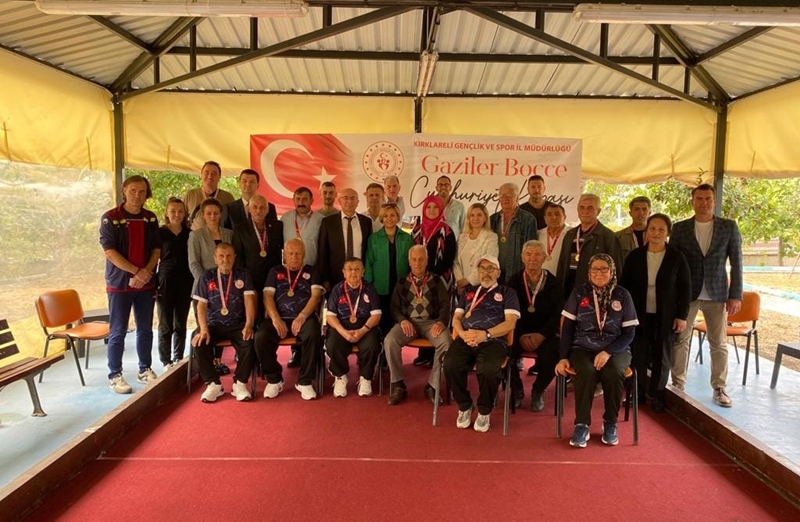 Kaymakamın Katılımıyla Gaziler Bocce Cumhuriyet Kupası Etkinliği Coşkusu