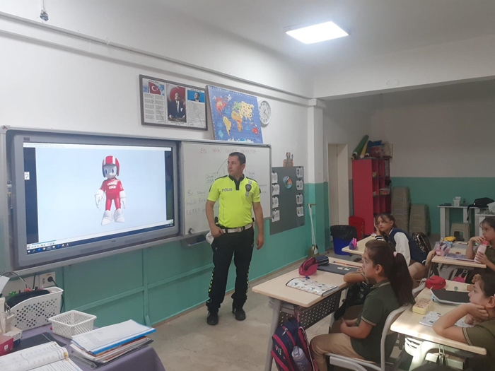 821 Öğrenciye Güvenli Trafik Eğitimi Verildi