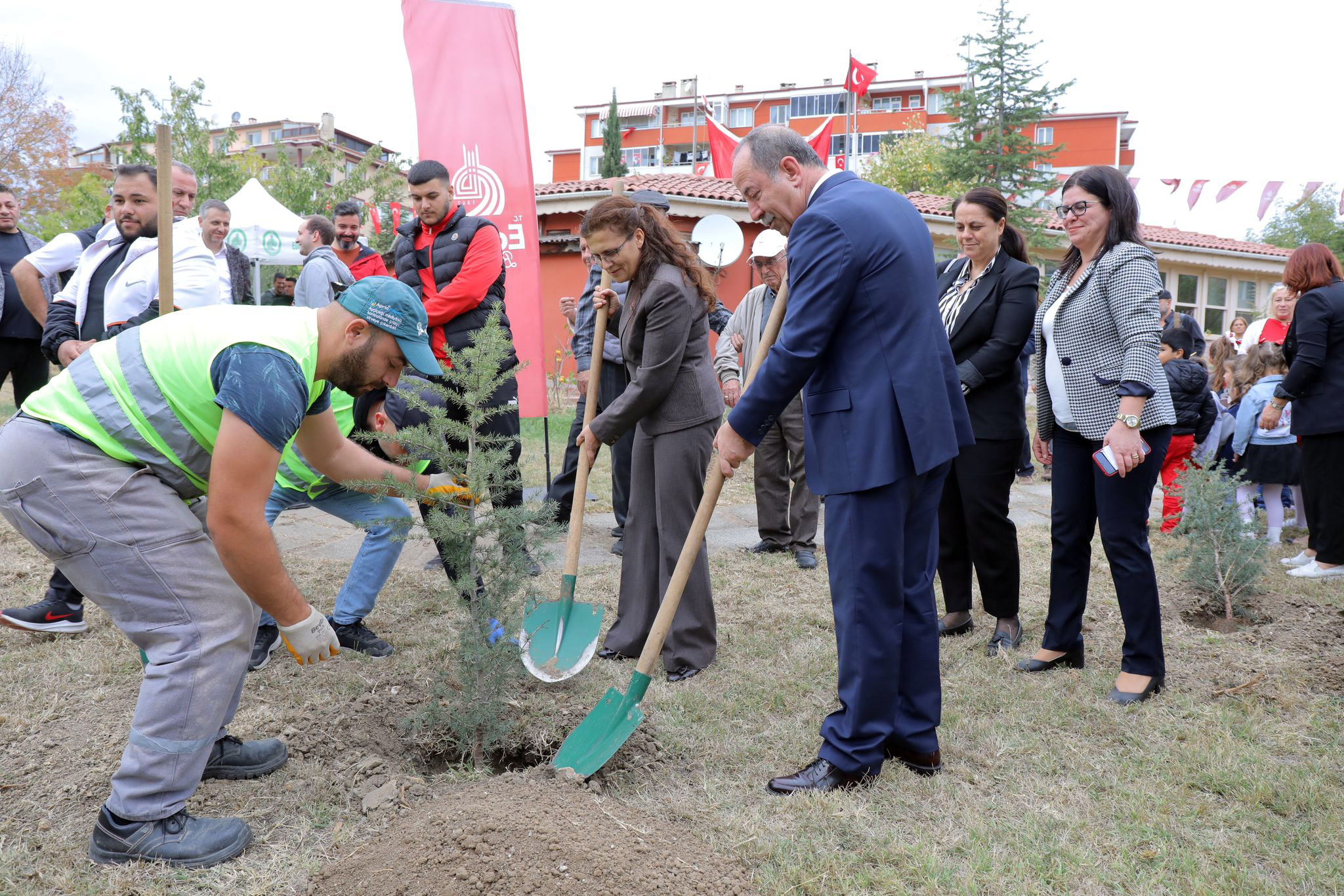 Edirne'de Cumhuriyetin 100. Yılı için Fidan Dikimi