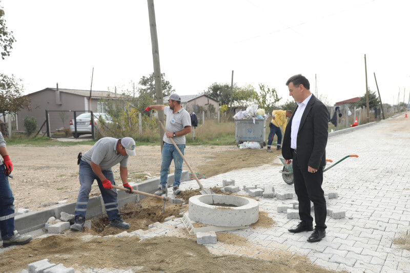 Başkan Çetin'den kilit taş yol yapım çalışmalarına İnceleme