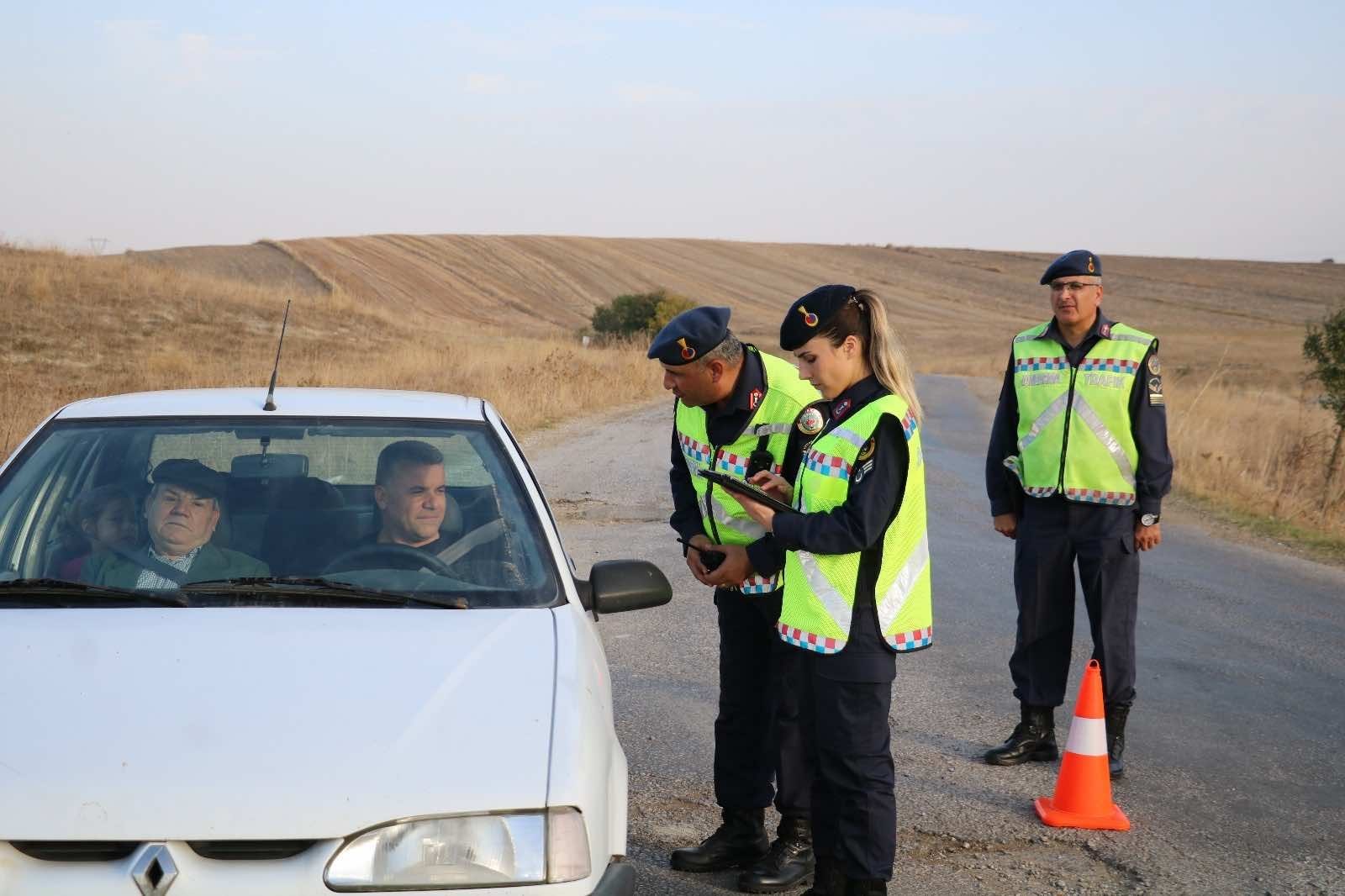 Jandarma Trafik Güvenliği Eylem Planı Kapsamında Önemli Adımlar Atıyor