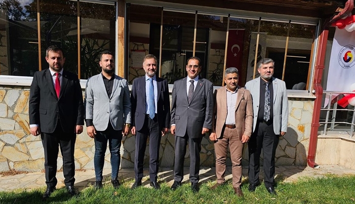 AK Partiden Vergi Rekortmenlerine Ödül Törenine Katılım