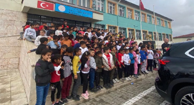 TOGG ile İlk Şehir Turu Öğrencilerden