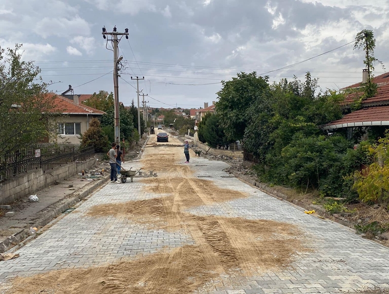 Alpullu Belediye Başkanı Ceylan, Yeni Mahalle'de Yol İncelemeleri Yaptı