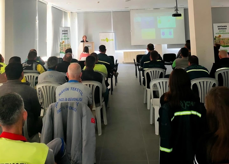 Fabrika Çalışanlarına Sağlık ve Bilinçlendirme Eğitimi