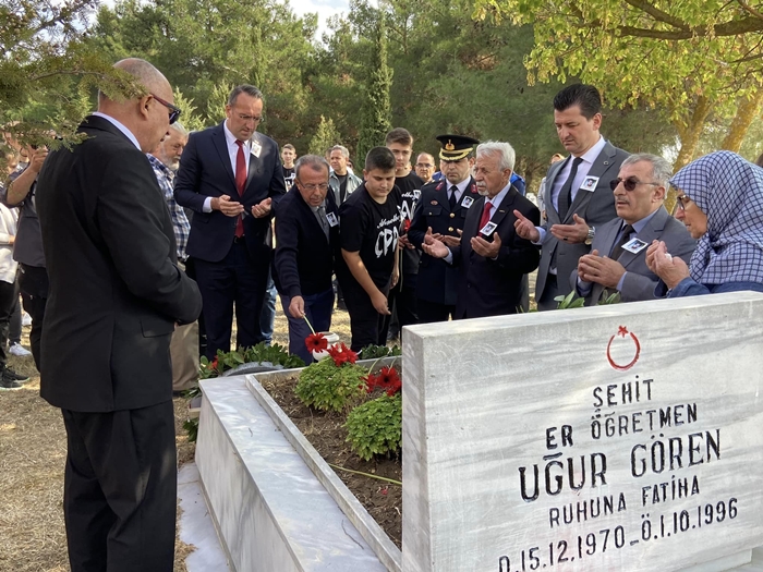 Şehit Öğretmen Uğur Gören Şehadet Yıl Dönümünde Ahmetbey'de Anıldı