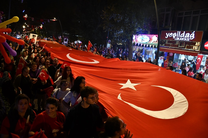 On Binlerce Cumhuriyet Lüleburgaz'da bir araya geldi