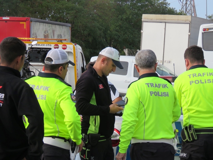 Trafik Denetimlerinde 130 Sürücüye Ceza
