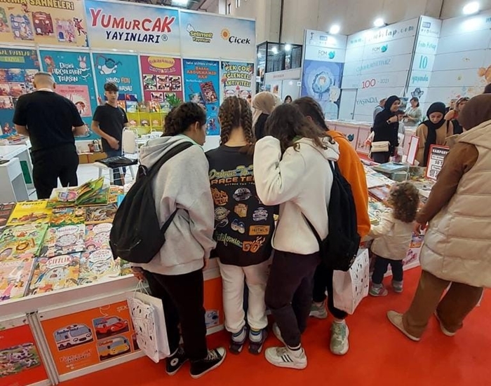Tüyap Kitap Fuarında Kitapların Büyülü Dünyasına Adım Attılar