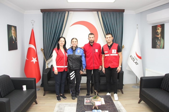 Emniyet Kızılay Haftası'nda Kızılay Çalışanlarını Onurlandırdı