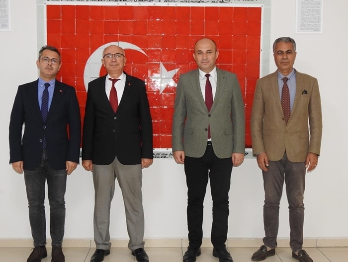 Lüleburgaz Kaymakamı Yüce'yi makamında ziyaret ettiler