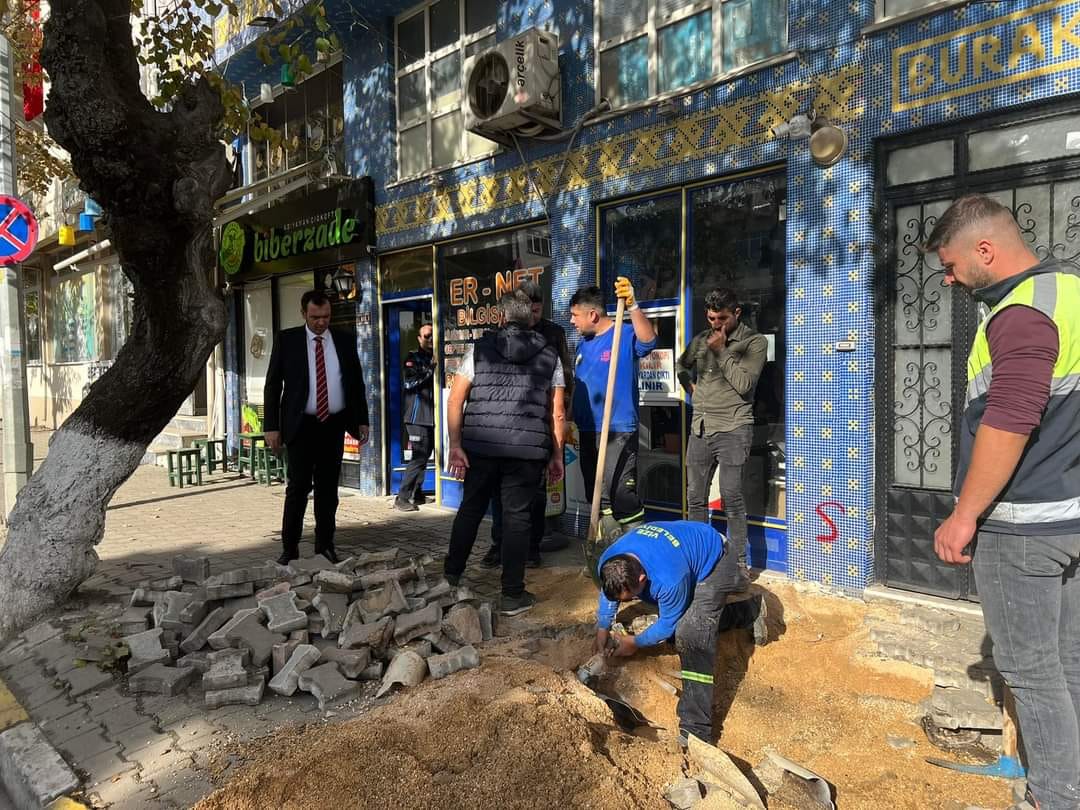 Atatürk Caddesinde Abone Bağlantısı Çalışmaları