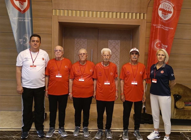 Antalya'da Yetişkin Gençler Arasında Bocce Heyecanı