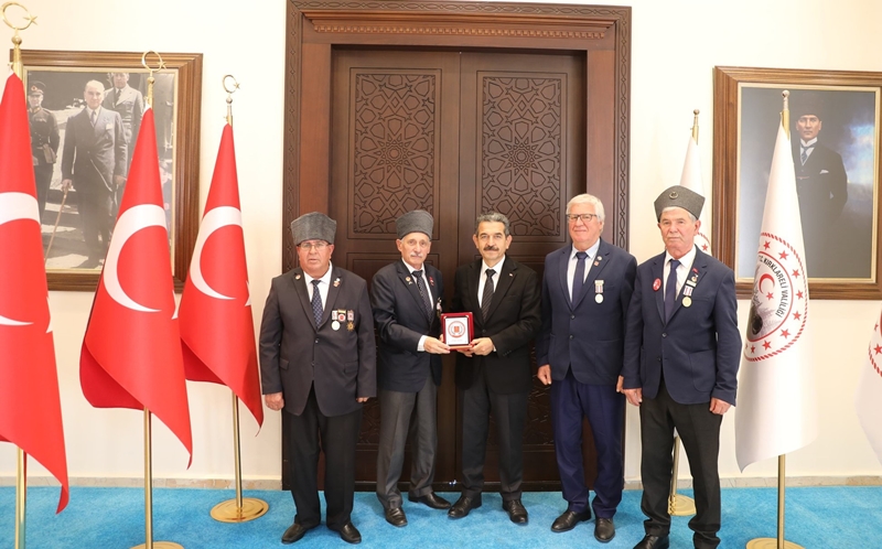 Muharip Gazilerden Vali Ekici'ye Ziyaret