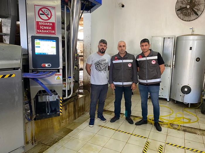 Kırklareli'de Hibe Destekli Süt Sağım Robotu Projesi Denetimi