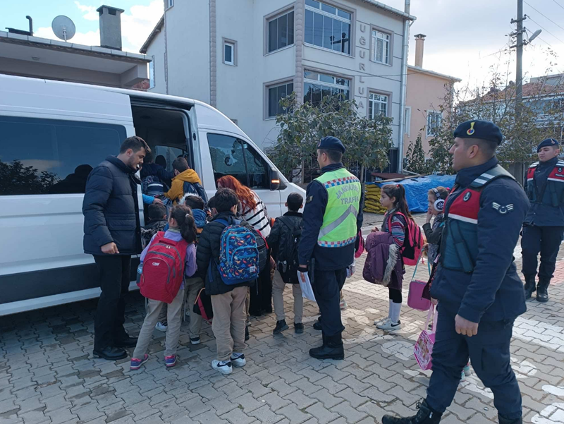 Kırklareli Jandarması Güvenlik İçin Huzur Uygulaması Yaptı
