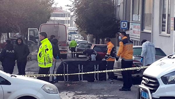 Akaryakıt tankerinin çarptığı 4 çocuk annesi, hayatını kaybetti