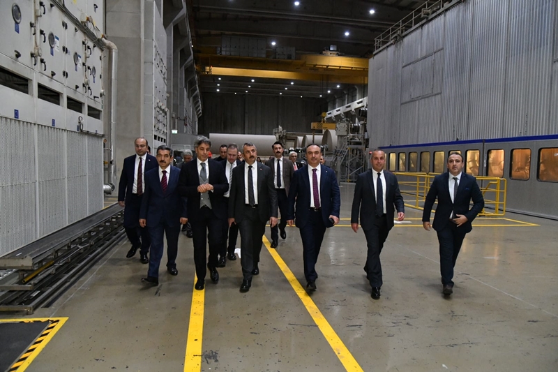 Trakya'nın Valilerinden Ergene'de Fabrika Ziyareti