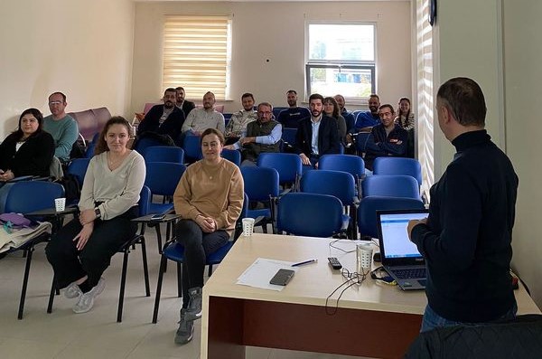 Kırklareli Sağlık Müdürlüğü'nde Klinik Mühendislik Eğitimi Verildi