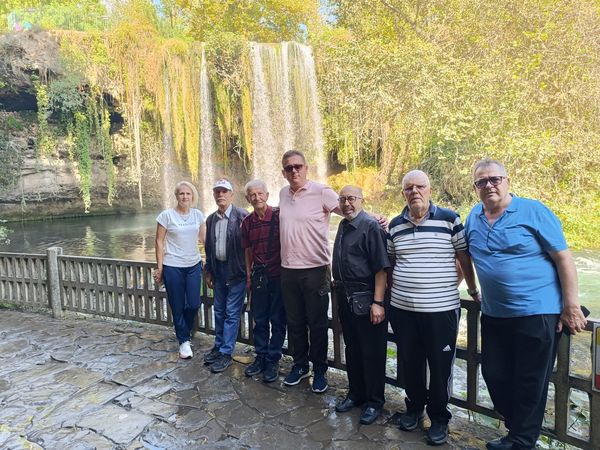 Antalya Düden Şelalesi'nde Unutulmaz Bir Gün Geçirdiler