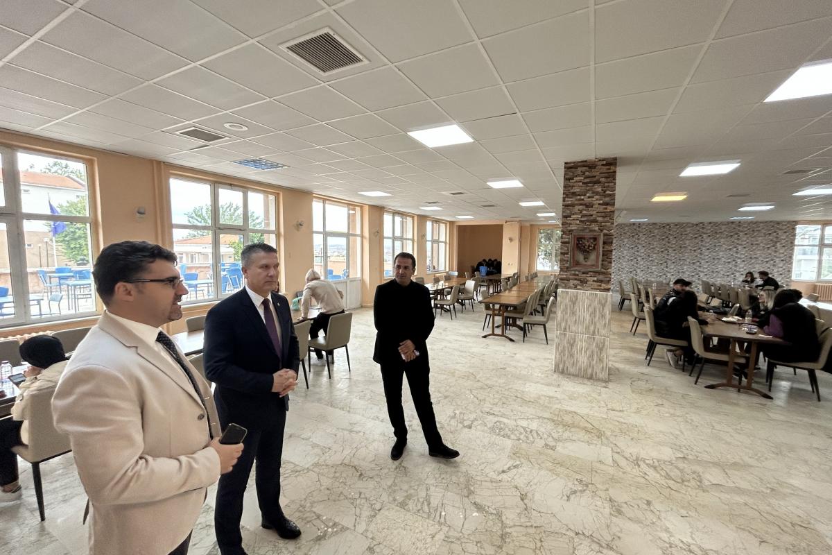Rektör Yardımcısı Prof. Dr. Murat Taşan Hayrabolu ve Şarköy Meslek Yüksekokullarını Ziyaret Etti