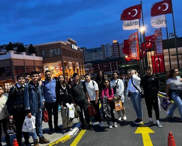Çocuklar İstanbul Tüyap Kitap Fuarında Buluştu