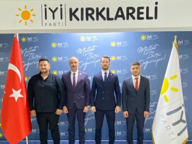 İYİ Parti Kırklareli'nde Gençlik Kolları Yönetimi Yenilendi
