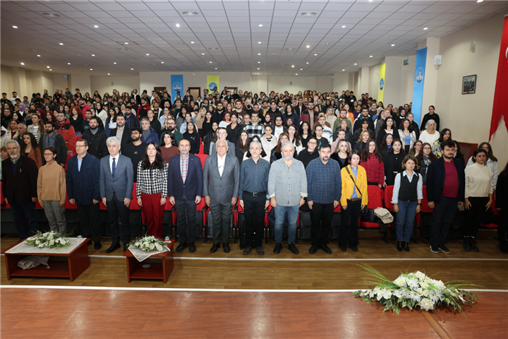 Trakya Üniversitesi Edebiyat Fakültesinde Kalite ve Akreditasyon Kültürü Geliştirme Toplantısı Düzenlendi