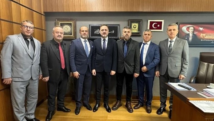 Yeni Sanayi İşletme Kooperatifi Heyeti, Sarıçam'ı Meclis'te Ziyaret Etti