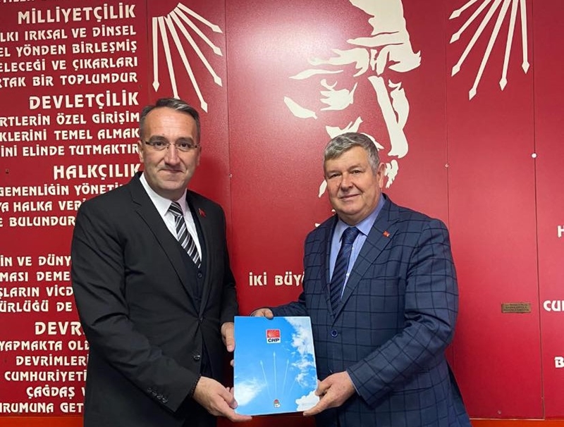 Başkan Altıntaş Başvuru Dosyasını Teslim Etti